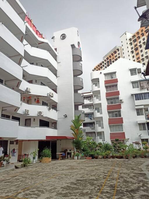 Fuji Home Bayan Lepas Exterior foto